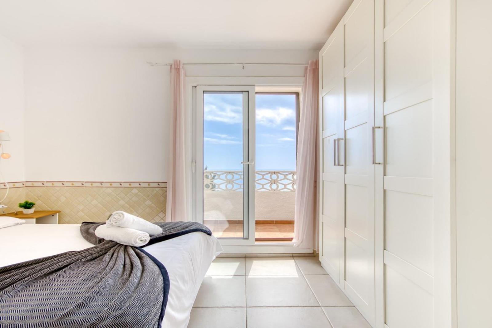 Villa Buraux Roses Exterior photo